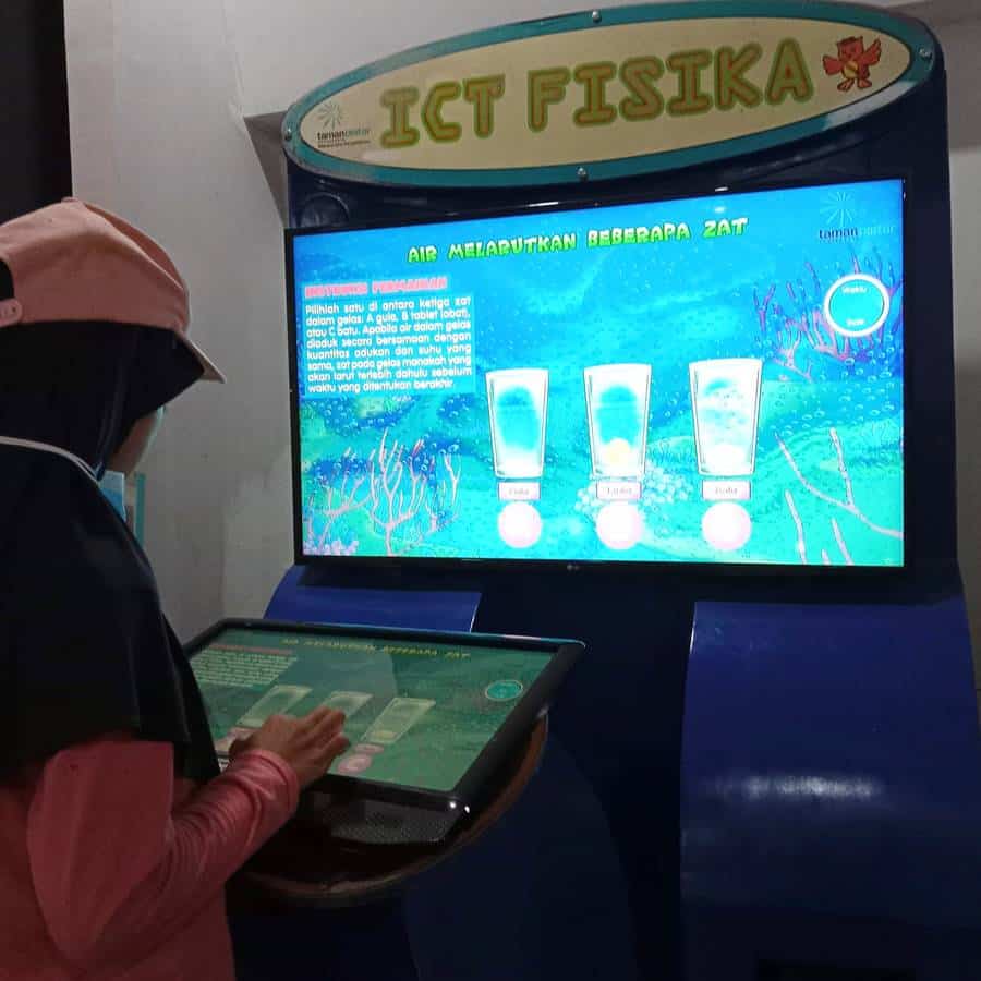 fisika di taman pintar